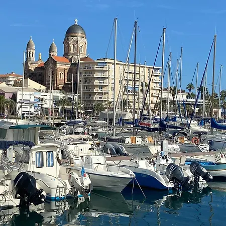 Cosy Deux Pieces Cote Pinede 아파트